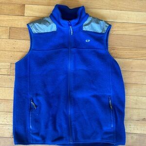 Vineyard Vines fleece vest. Size 18, XL kids.